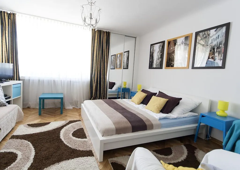 Warsaw Budget Apartments 0*,